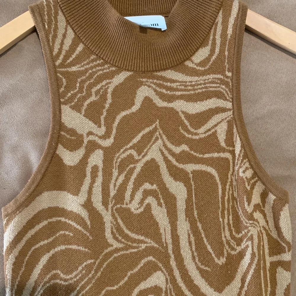 Revolve Paloma midi dress, brown & tan swirl - Picture 4 of 11